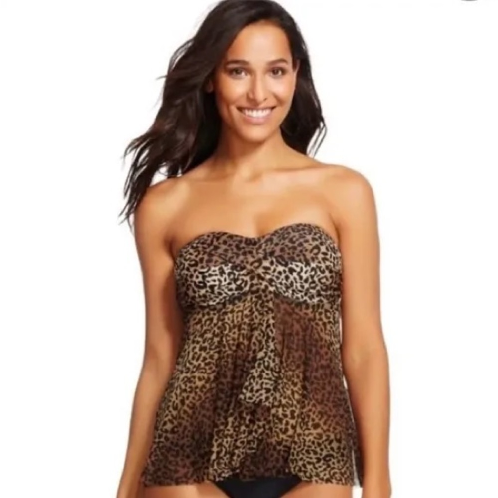 Merona Cheetah print tankini swimsuit top size M